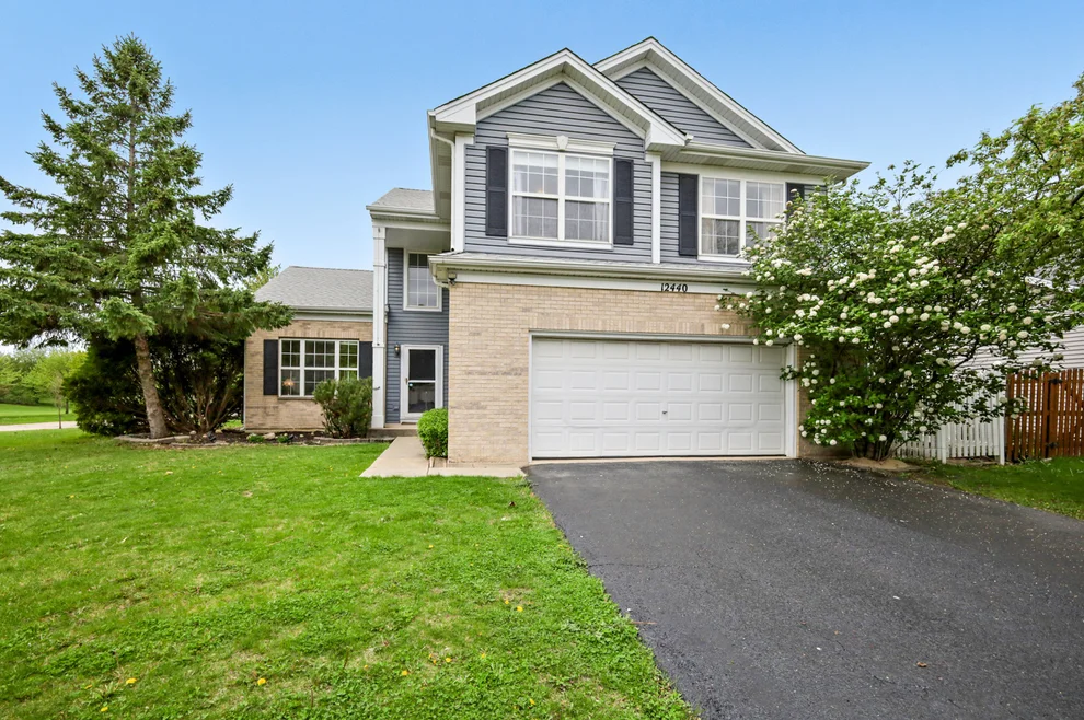 Unit for sale at 12440 S Bobwhite Lane, Plainfield, IL 60585