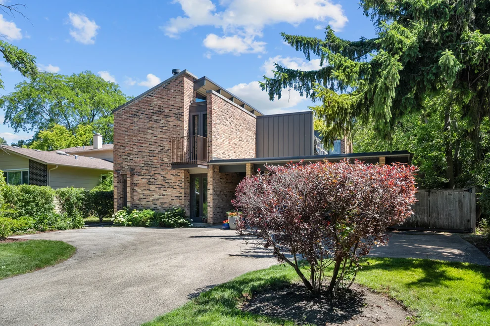 Unit for sale at 365 Green Bay Road, Highland Park, IL 60035