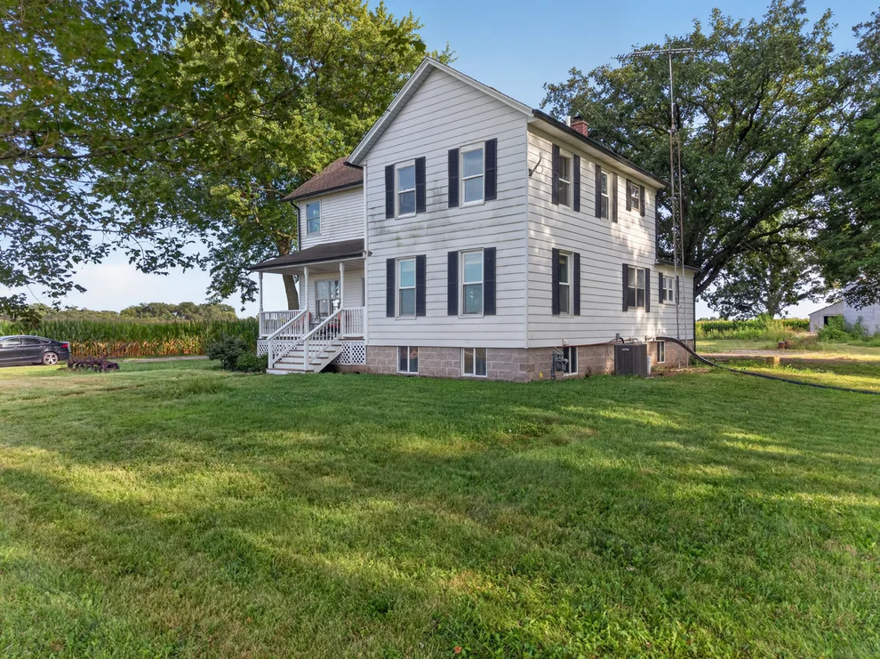Unit for sale at 35674 E 3200 North Road, Reddick, IL 60961