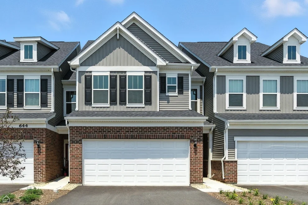 Unit for sale at 2181 Ryegrass Lane, Bolingbrook, IL 60490
