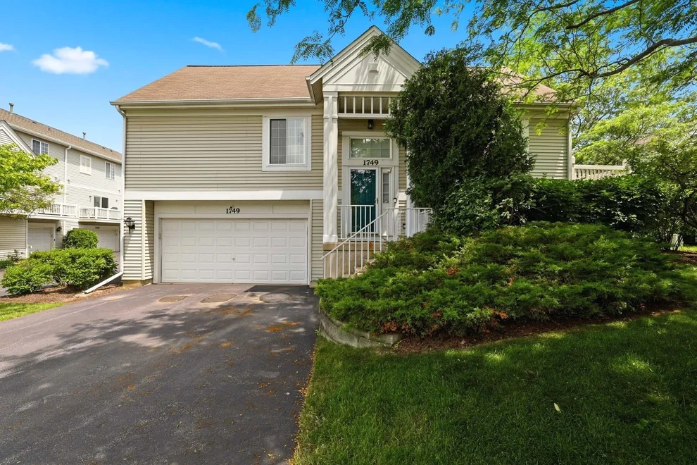 Unit for sale at 1749 Avalon Court, Glendale Heights, IL 60139