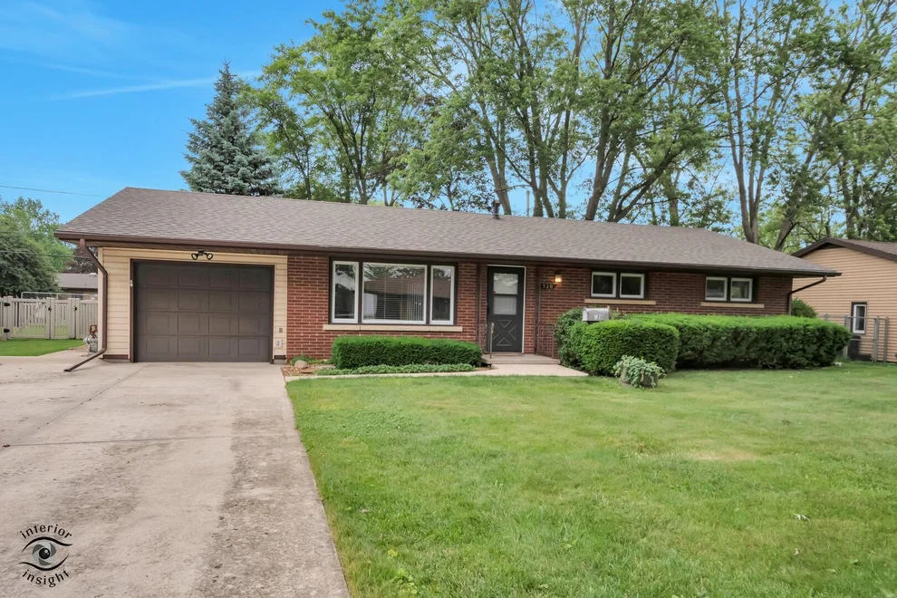 Unit for sale at 520 Evergreen Lane, Bradley, IL 60915