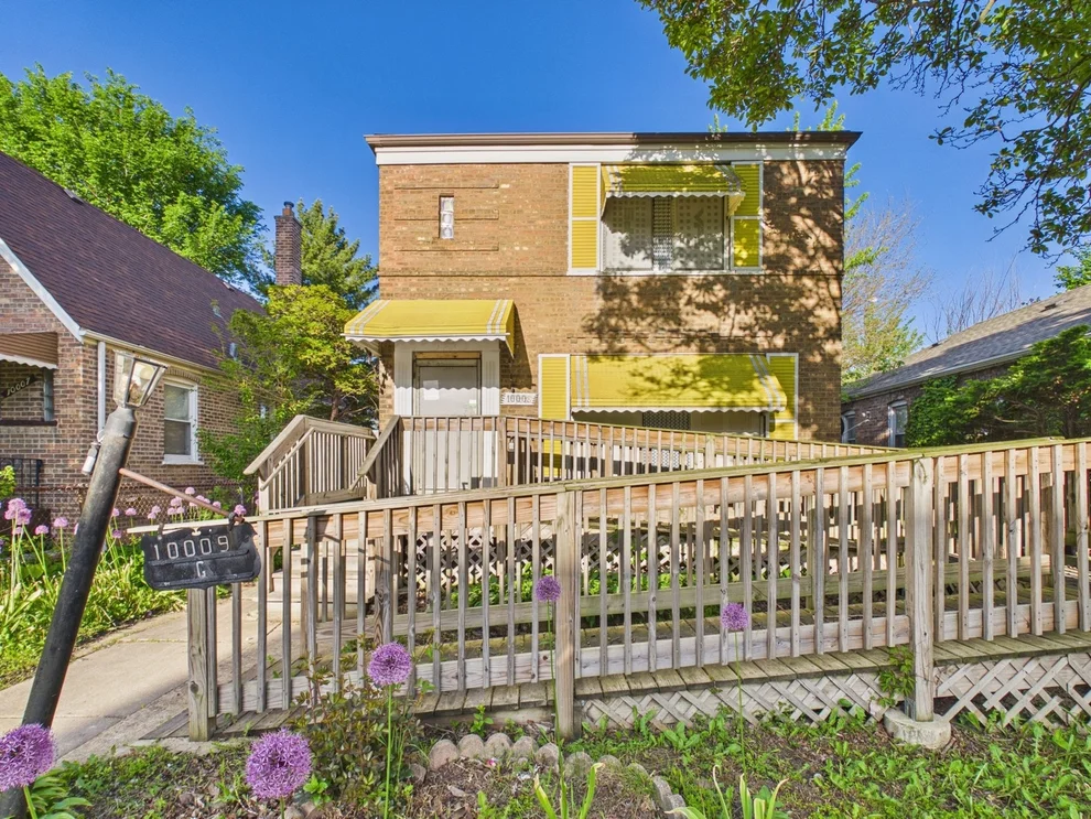 Unit for sale at 10009 S Emerald Avenue, Chicago, IL 60628