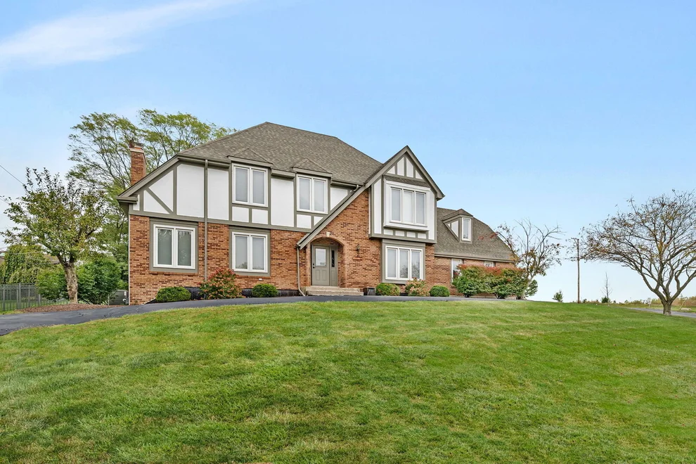 Unit for sale at 15875 S 115th Court, Orland Park, IL 60467