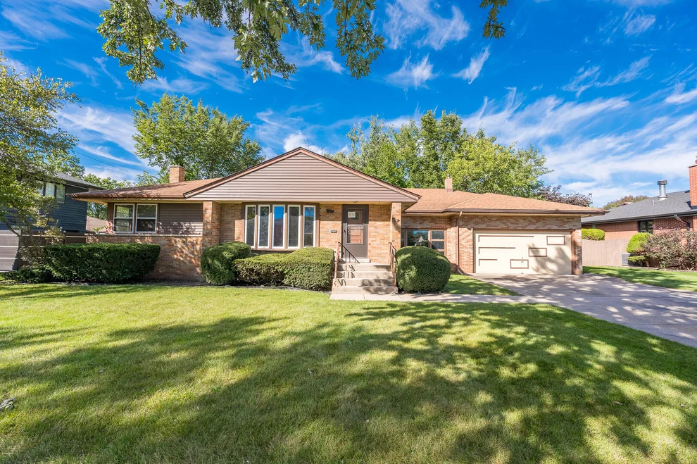 Unit for sale at 4510 N Oak Street, Norridge, IL 60706
