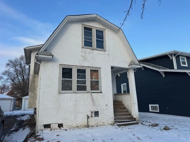 Unit for sale at 906 S 9th Avenue, Maywood, IL 60153