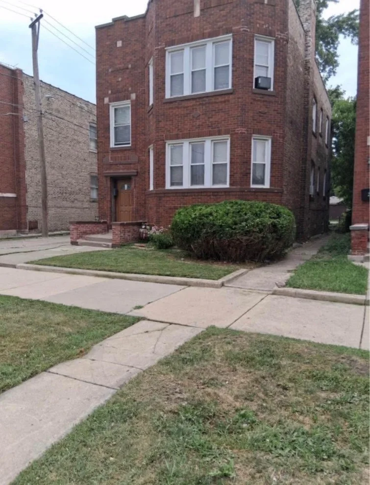 Unit for sale at 1316 W 77th Street, Chicago, IL 60620