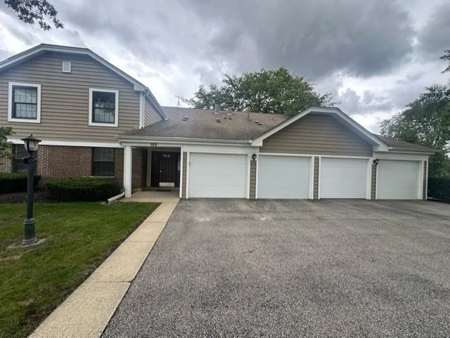 Unit for sale at 109 Sussex Circle, Schaumburg, IL 60193