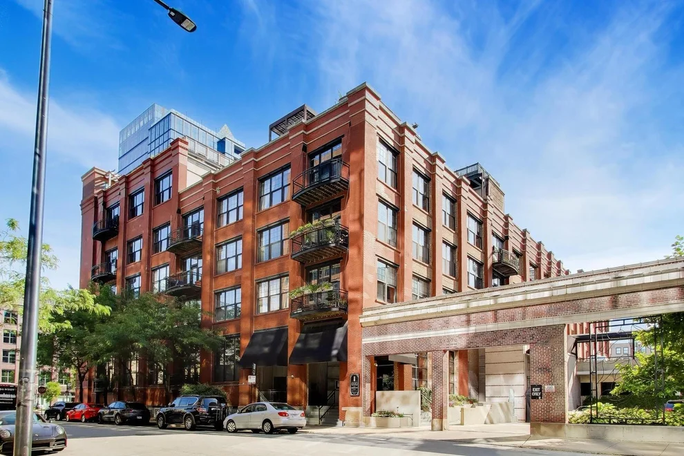 1000 West Washington Boulevard