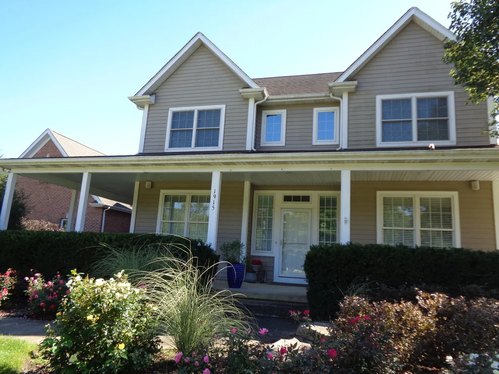 Unit for sale at 1915 W Cobblestone Lane, McHenry, IL 60051