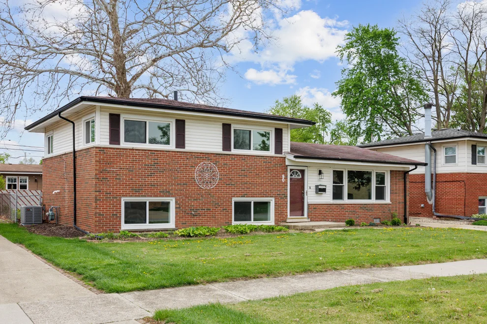 Unit for sale at 90 Peyton Drive, Chicago Heights, IL 60411