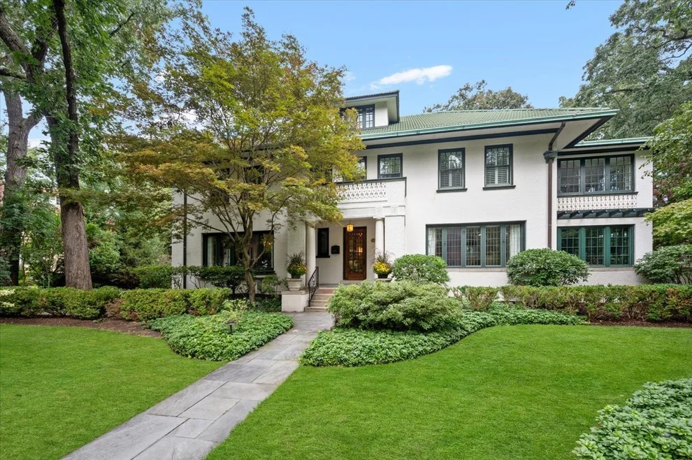 Unit for sale at 2855 Sheridan Place, Evanston, IL 60201