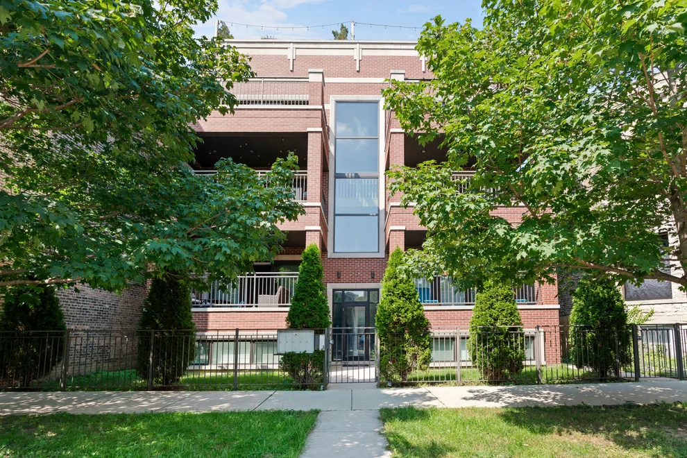 Unit for sale at 2506 N Rockwell Street, Chicago, IL 60647