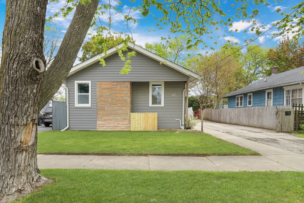 Unit for sale at 127 N Victory Street, Waukegan, IL 60085
