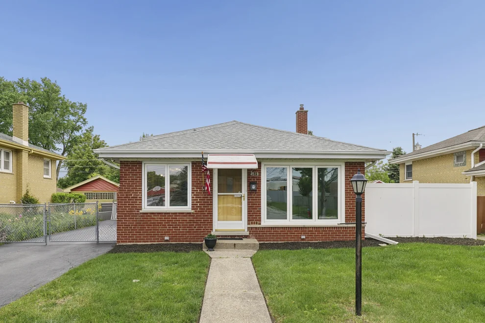 Unit for sale at 4519 Blanchan Avenue, Brookfield, IL 60513