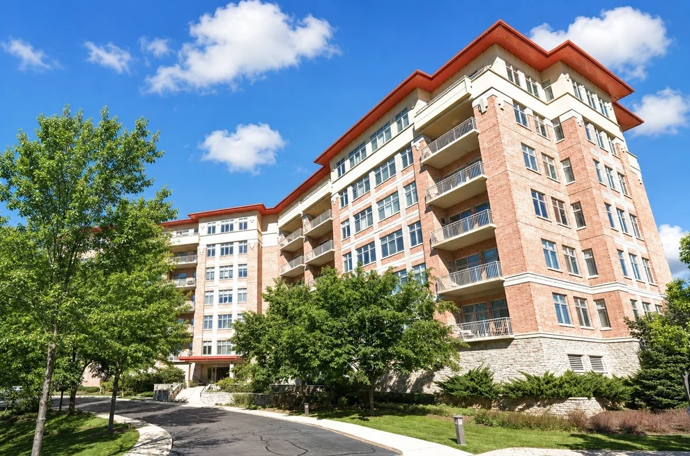 Unit for sale at 40 PRAIRIE PARK Drive, Wheeling, IL 60090