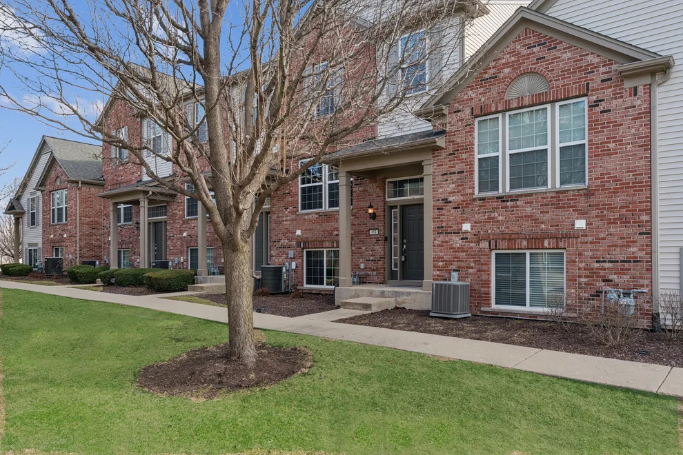 Unit for sale at 464 Valentine Way, Oswego, IL 60543