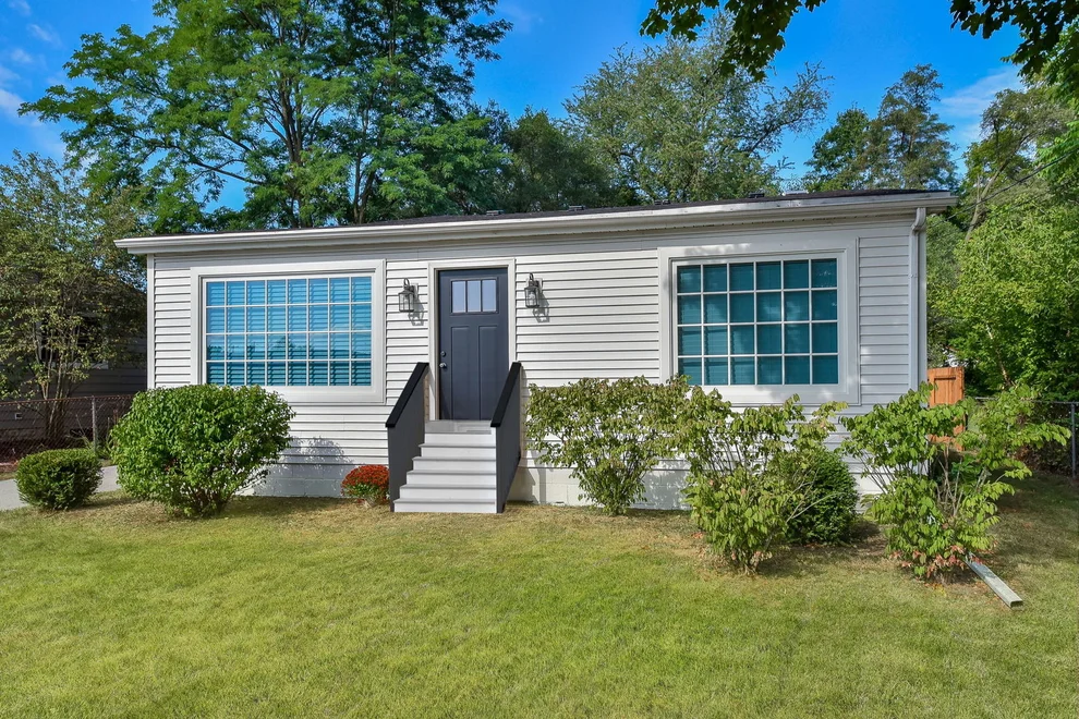Unit for sale at 3S520 Batavia Road, Warrenville, IL 60555