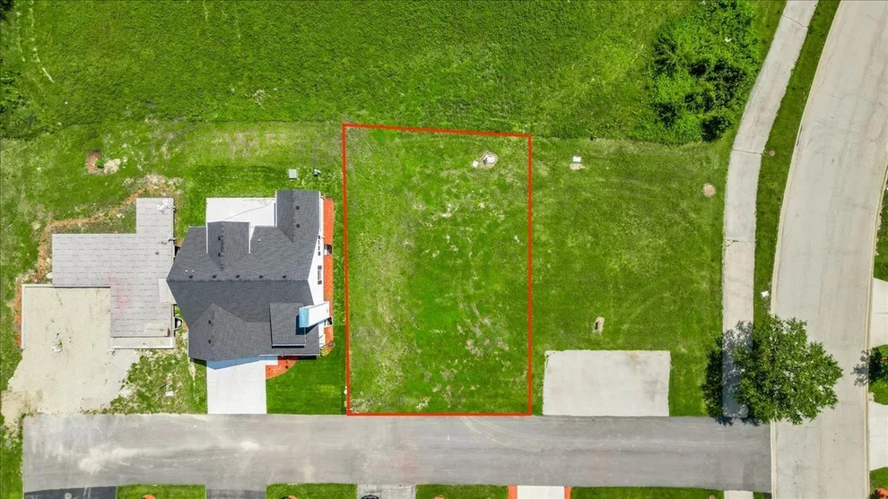 Unit for sale at 2076 Waters Edge Drive, Minooka, IL 60447