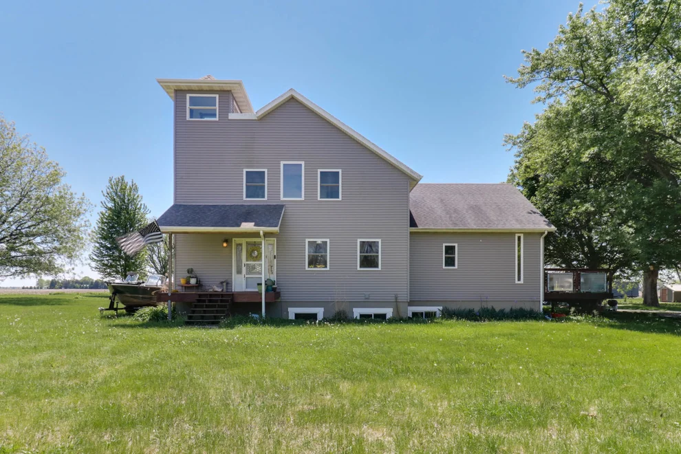 Unit for sale at 12014 Prairie Center Road, Clinton, IL 61727