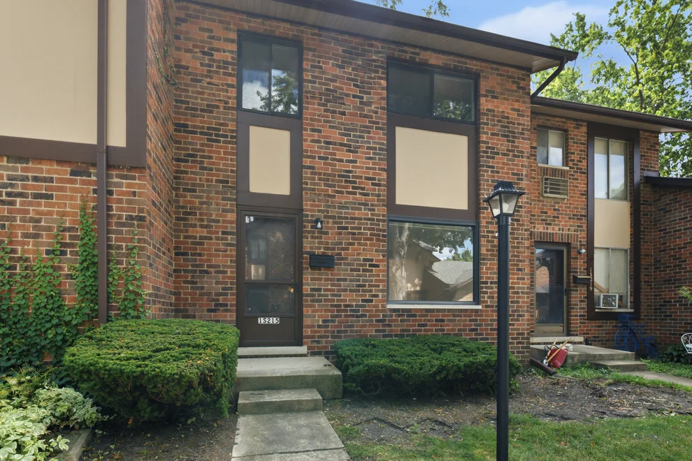 Unit for sale at 1S215 Holyoke Lane, Villa Park, IL 60181