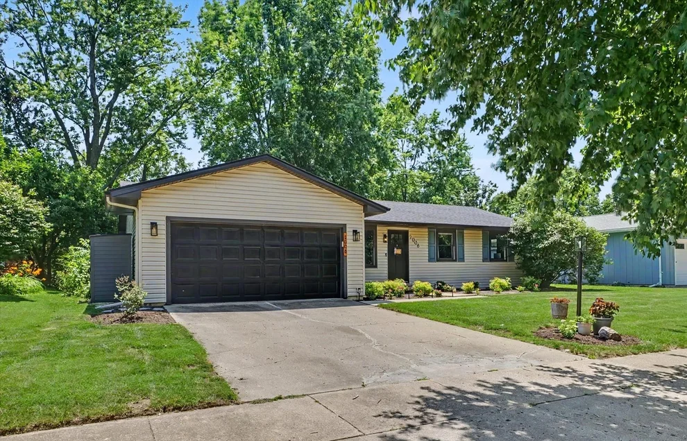 Unit for sale at 2008 Park Ridge Drive, Urbana, IL 61802
