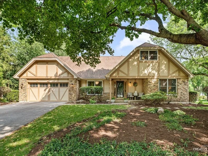 Unit for sale at 612 Bull Run Court, Naperville, IL 60540