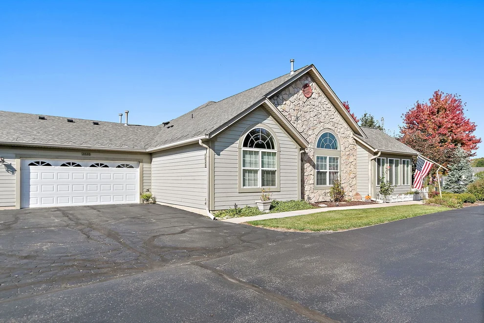 Unit for sale at 2020 Olmstead Drive, Woodstock, IL 60098