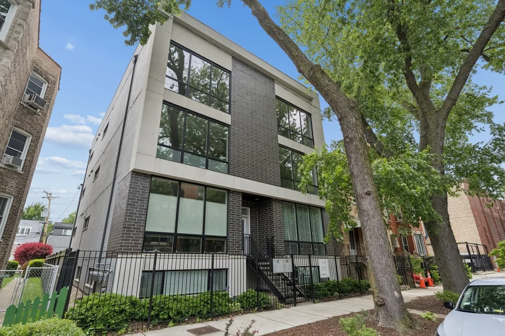 Unit for sale at 2733 W Hirsch Street, Chicago, IL 60622