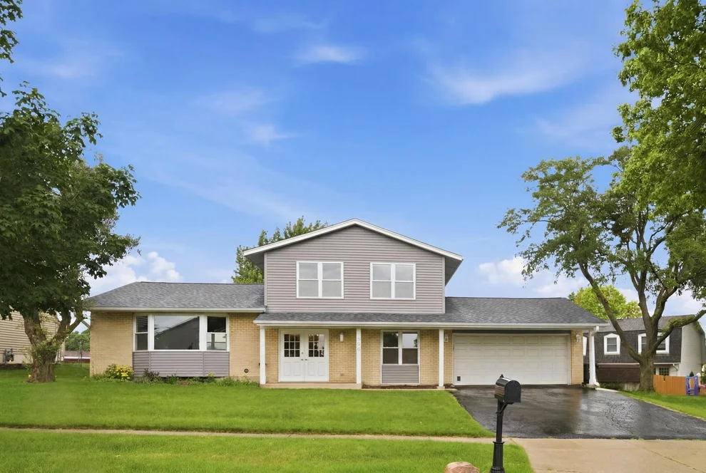 Unit for sale at 1596 Texas Street, Elk Grove Village, IL 60007