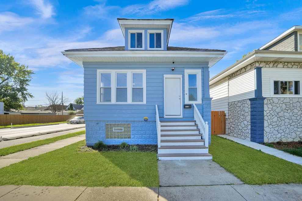 Unit for sale at 1401 W 72nd Street, Chicago, IL 60636
