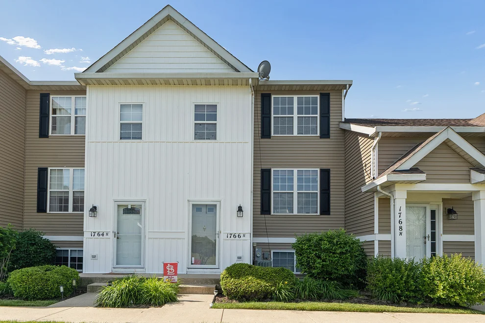 Unit for sale at 1766 Fieldstone Drive N, Shorewood, IL 60404