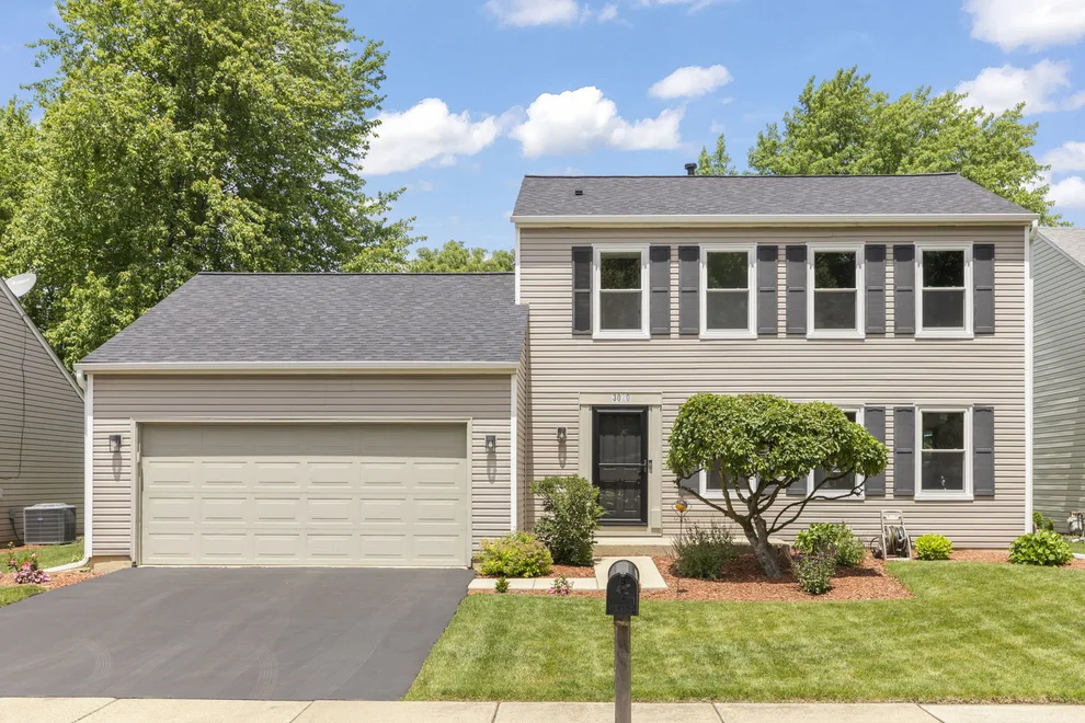 Unit for sale at 3020 Middlebury Court, Aurora, IL 60504