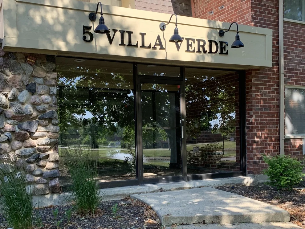 Unit for sale at 5 Villa Verde Drive, Buffalo Grove, IL 60089