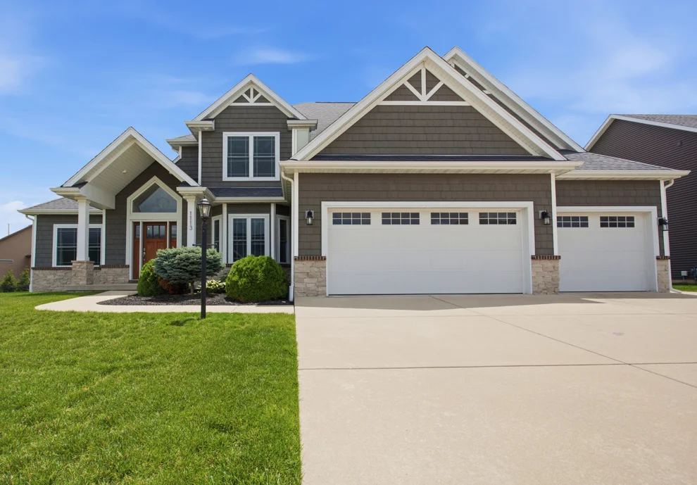 Unit for sale at 1113 Ashford Court, Mahomet, IL 61853