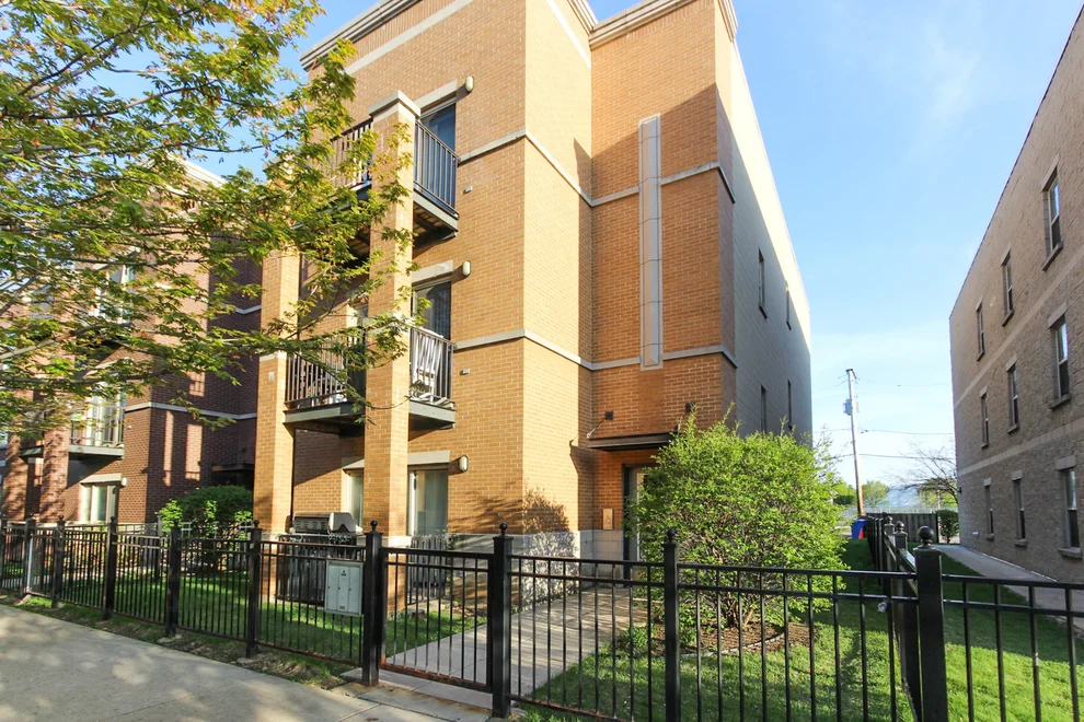Unit for sale at 1153 W Washburne Avenue, Chicago, IL 60608