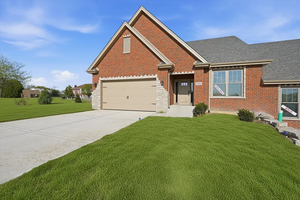 Unit for sale at 19501 FOXFORD Lane, Mokena, IL 60448