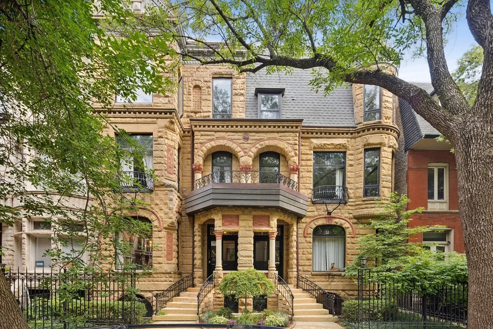 Unit for sale at 540 W Belden Avenue, Chicago, IL 60614