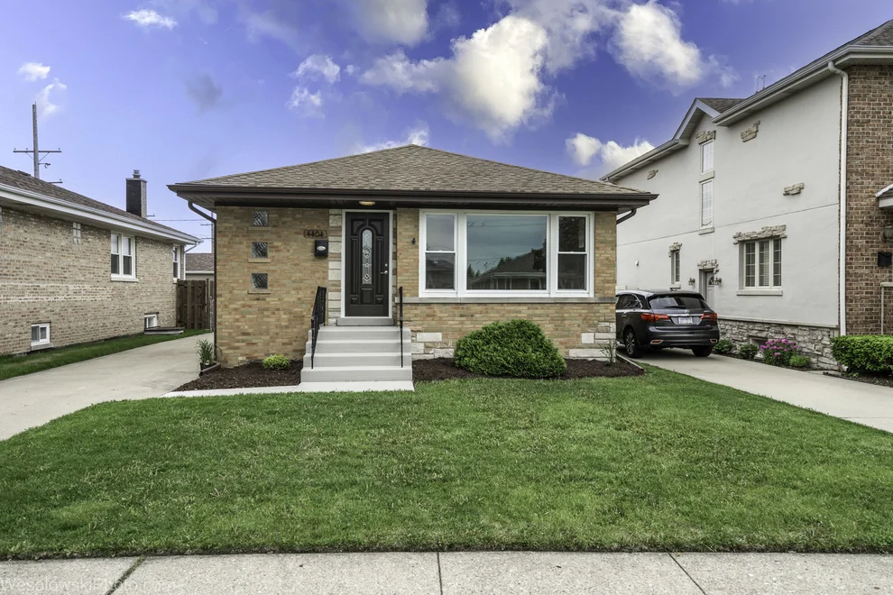 Unit for sale at 4404 N Opal Avenue, Norridge, IL 60706