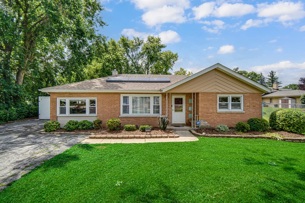Unit for sale at 7529 W 103rd Street, Palos Hills, IL 60465