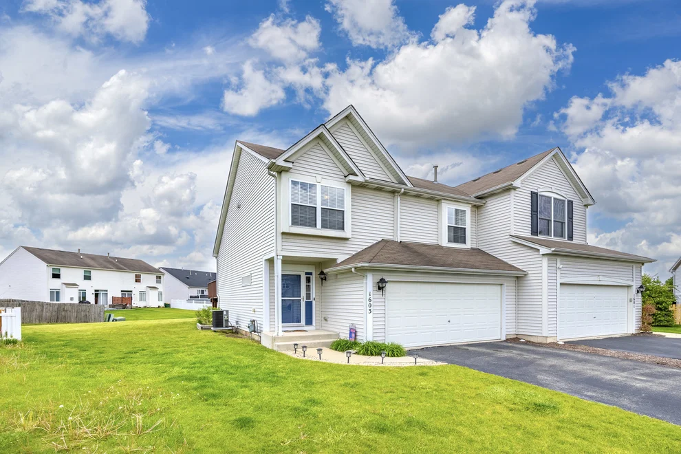 Unit for sale at 1603 Grove Court, Lockport, IL 60441