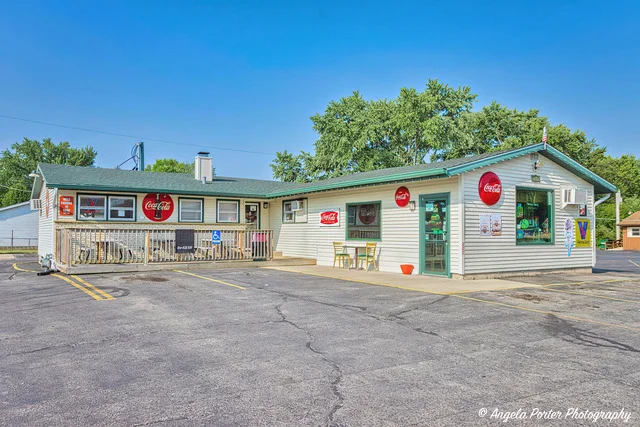 Unit for sale at 4911 W Elm Street, McHenry, IL 60050