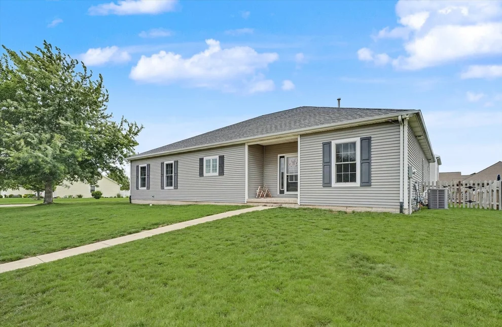 Unit for sale at 2002 E Grand Avenue, St. Joseph, IL 61873