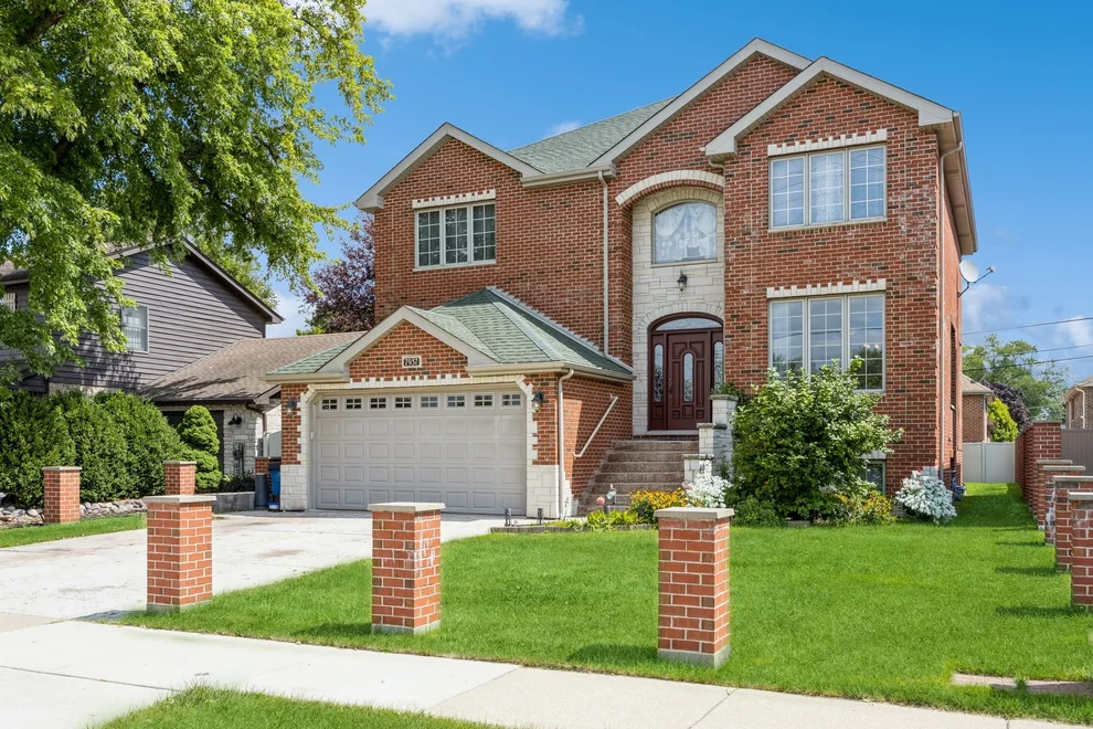 Unit for sale at 7937 NARRAGANSETT Avenue, Burbank, IL 60459