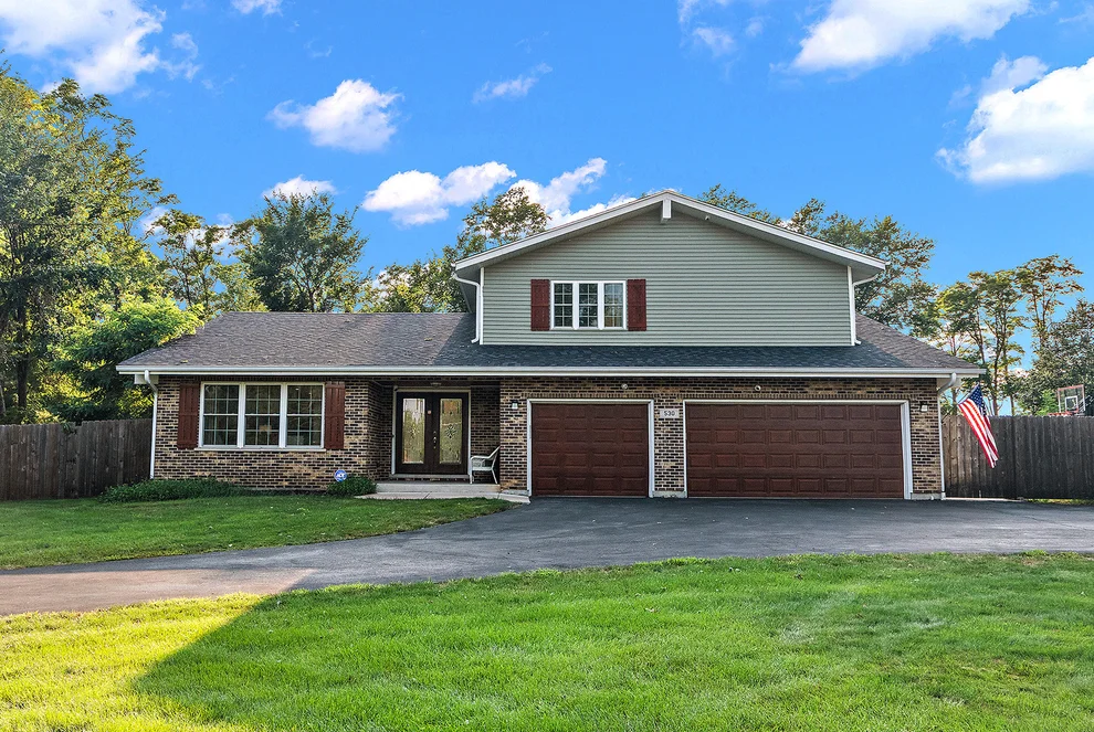 Unit for sale at 530 1st Street, Lemont, IL 60439
