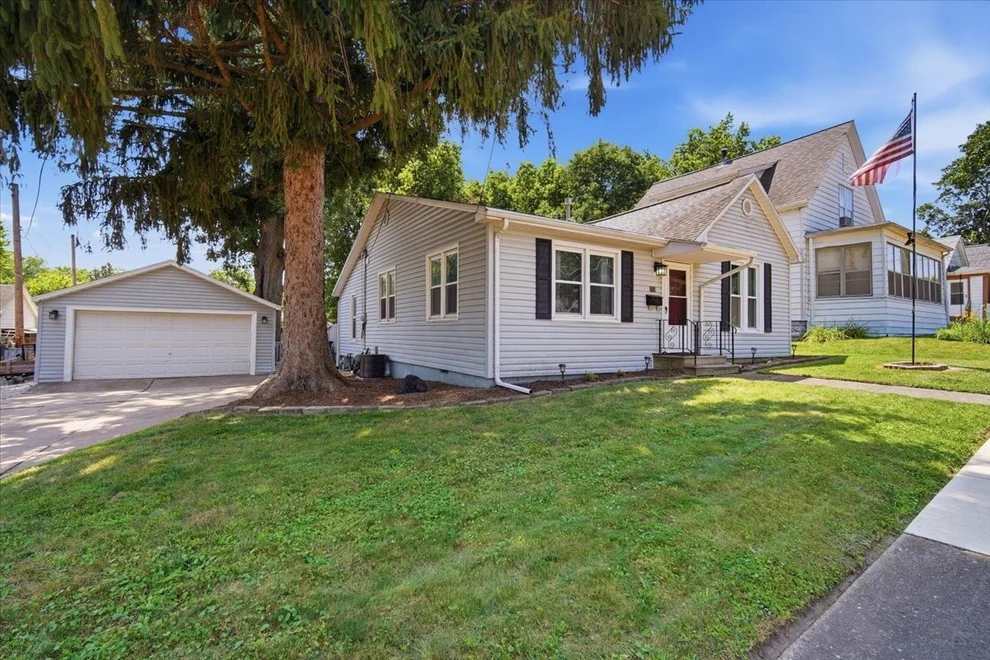 Unit for sale at 713 E Buchanan Street, Bloomington, IL 61701