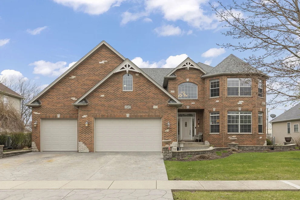 Unit for sale at 13452 SKYLINE Drive, Plainfield, IL 60585