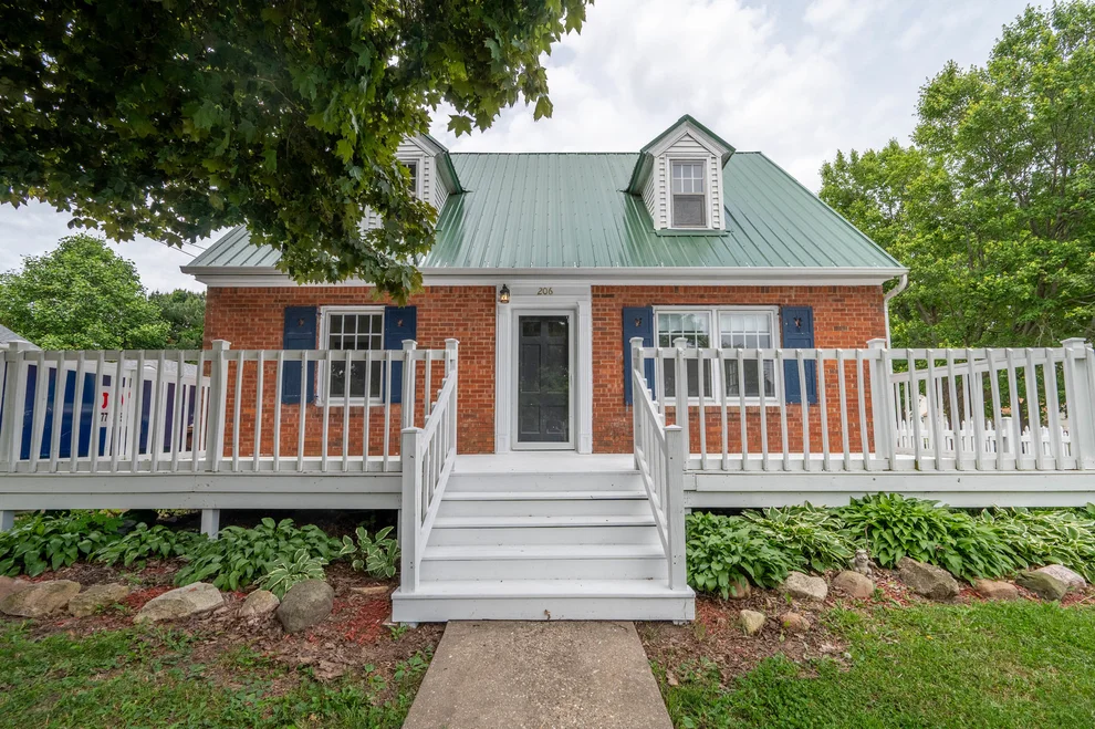Unit for sale at 206 N Mulberry Street, Mount Morris, IL 61054