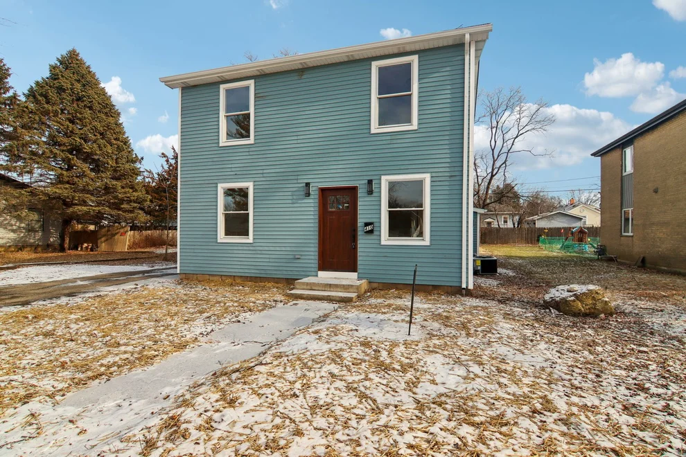Unit for sale at 410 S Briggs Street, Joliet, IL 60433