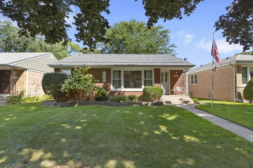 Unit for sale at 5312 Crain Street, Skokie, IL 60077